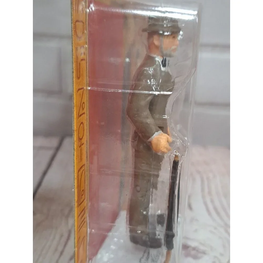 NWT Kenner, Indian Jones Retro‎ Dr. Henry Jones Sr. Action Figure